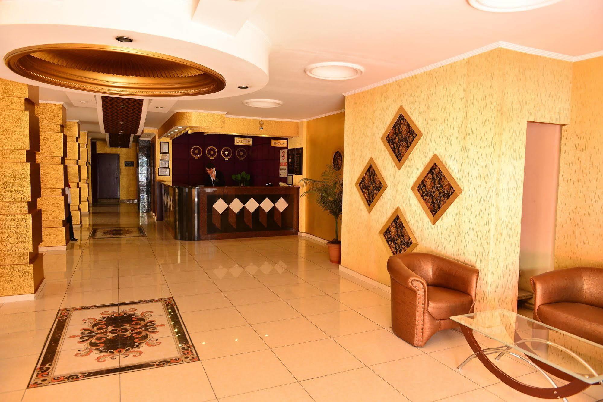 Kivrak Hotel Antalya Bagian luar foto