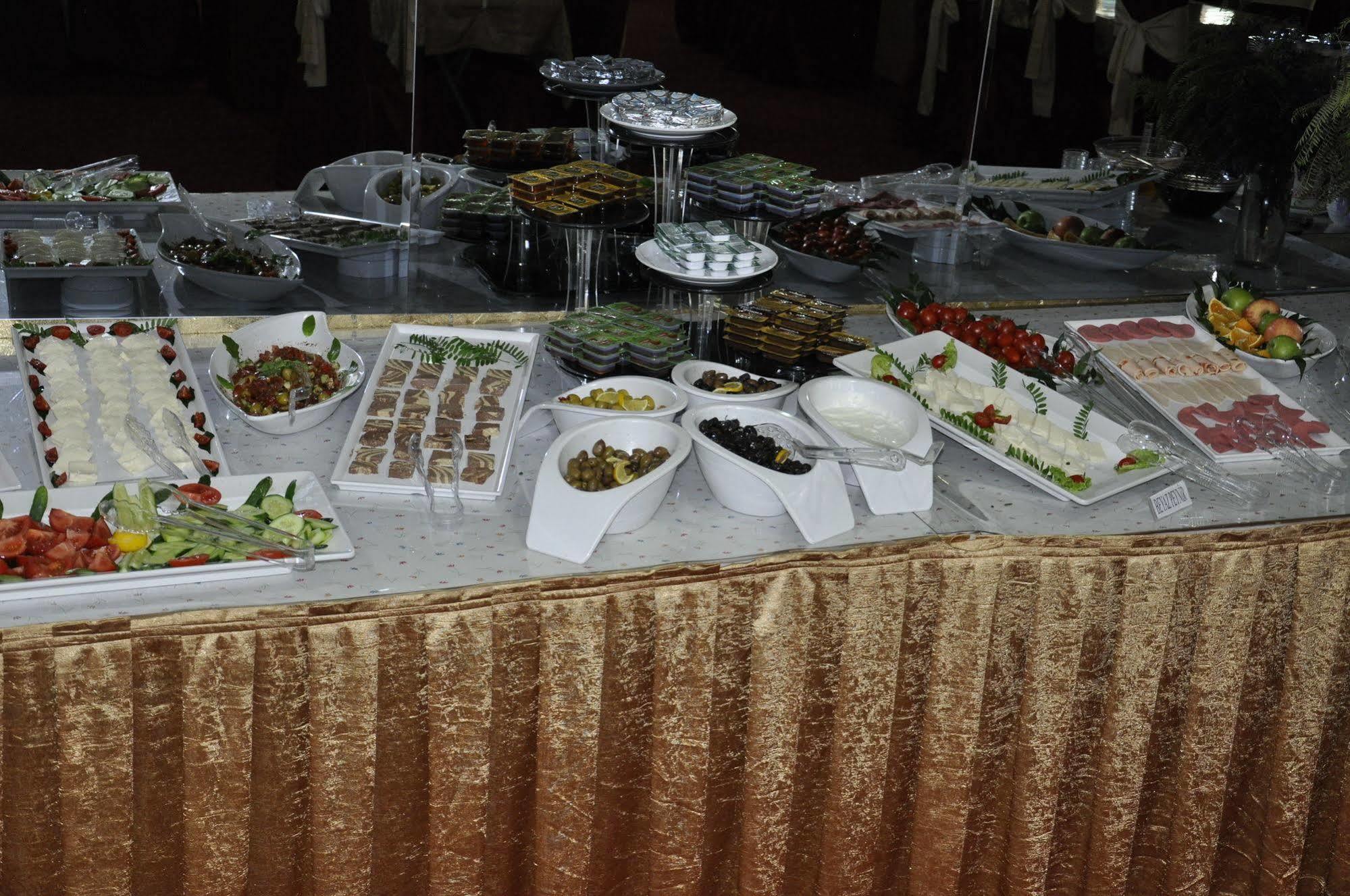 Kivrak Hotel Antalya Bagian luar foto